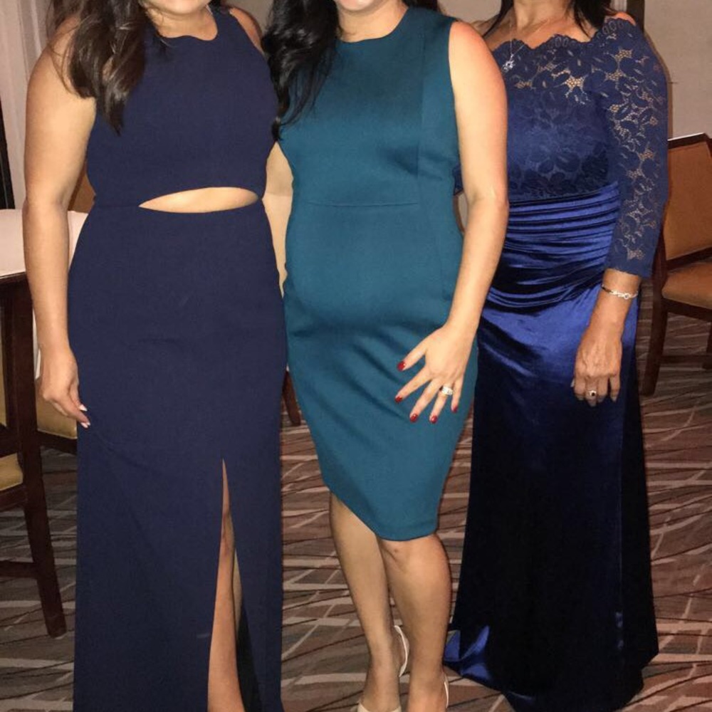 Dress - Picture 2 of 5